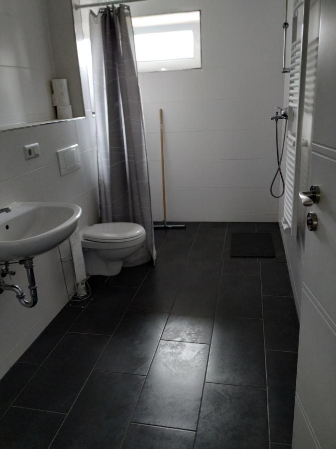Appartamento Mehrfamilien Haus Schkeuditz Esterno foto