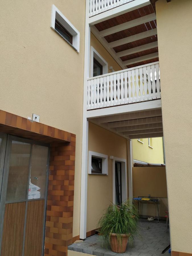 Appartamento Mehrfamilien Haus Schkeuditz Esterno foto