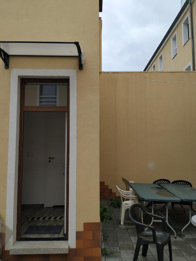 Appartamento Mehrfamilien Haus Schkeuditz Esterno foto